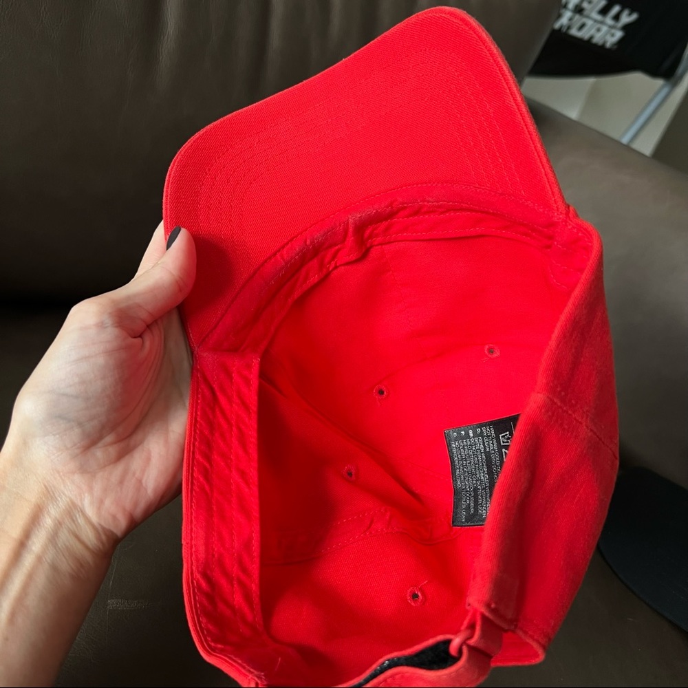 Y-3 red hat - Picture 3 of 4